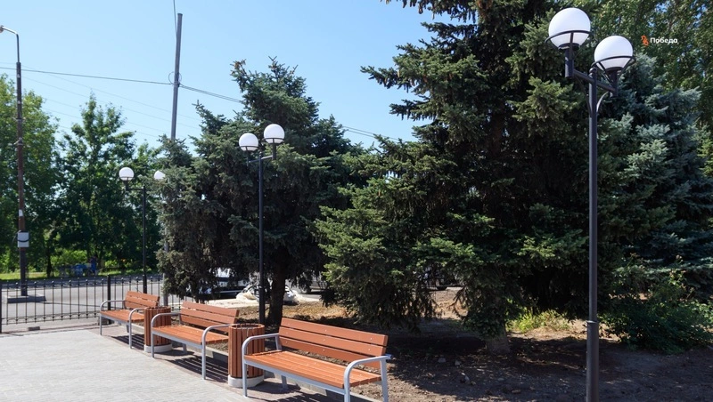 Тротуар к парку уложили в селе Андроповского округа