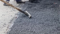 Дорогу протяжённостью около 2 км ремонтируют в Андроповском округе