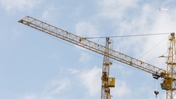 Крыши четырёх МКД капитально обновят в селе Андроповского округа